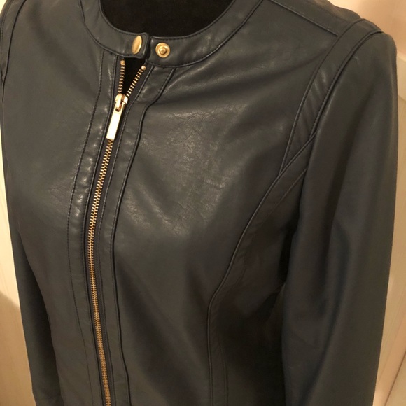 Jacket - Picture 2 of 3